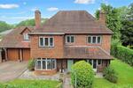 Ellerton Way, Wrecclesham, Farnham, Surrey, GU10