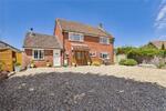 Essex Place, Lambourn, Hungerford, Berkshire, RG17