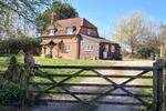 Hatch Lane, Ockham