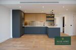 9, Arrival Square, London E1W