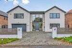 Impressive Contemporary Home in Old Catton