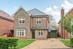 Woodlark Gardens, Hambrook, PO18